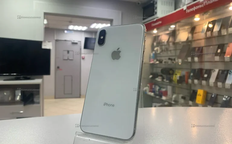 Apple iPhone X 3/64 ГБ