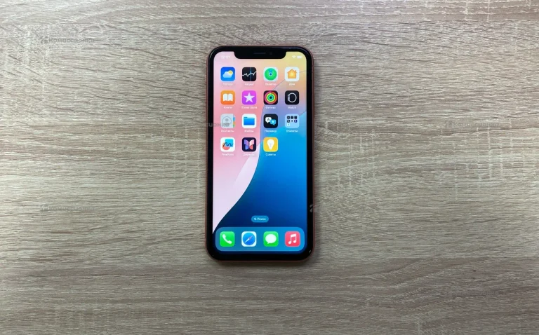 Apple iPhone XR 3/64 ГБ