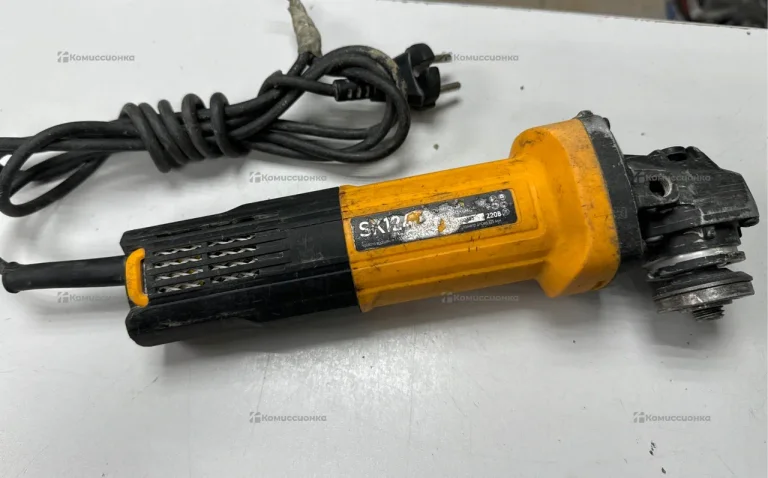 УШМ Skytools SK124