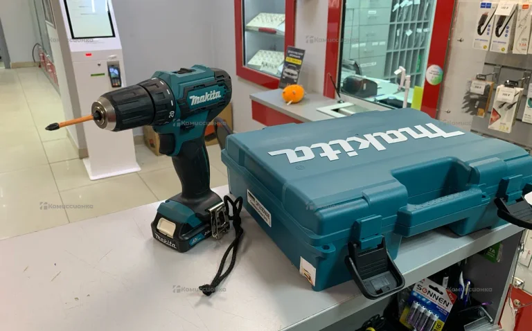 аккумуляторная дрель-шуруповерт Makita DF333D