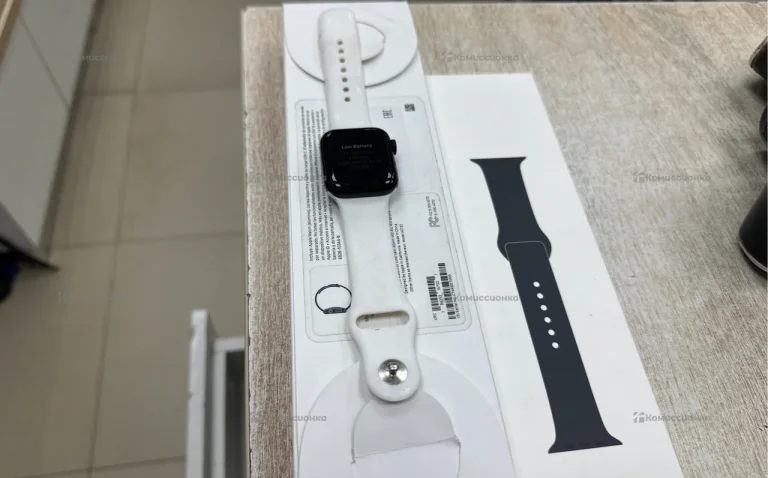 Часы Apple Watch SE Gen 2 40mm