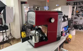 Кофеварка Polaris