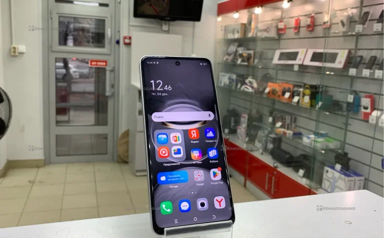 Tecno Spark 30 8/128 ГБ