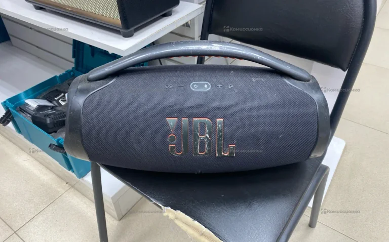 Колонка JBL Boombox 3