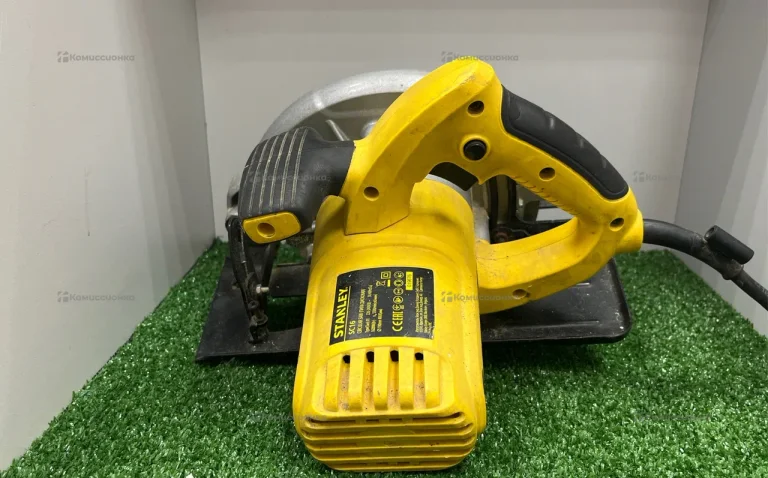 Дисковая пила STANLEY SC16