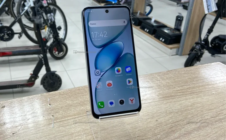Tecno Spark Go 1 3/64 ГБ