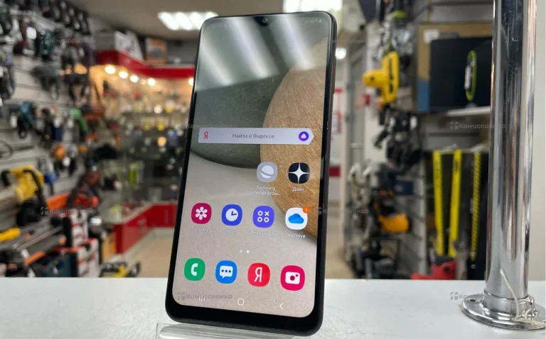 Samsung Galaxy A12 3/32 ГБ