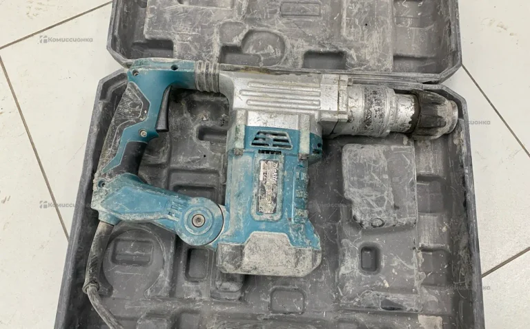 Отбойный молоток Makita HM3016