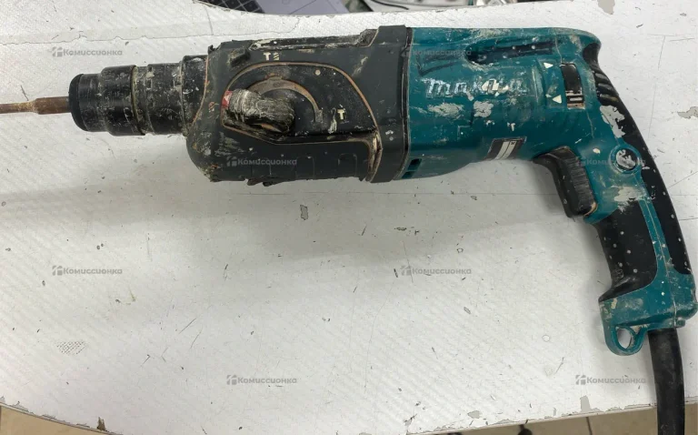 перфоратор Makita hr2470.
