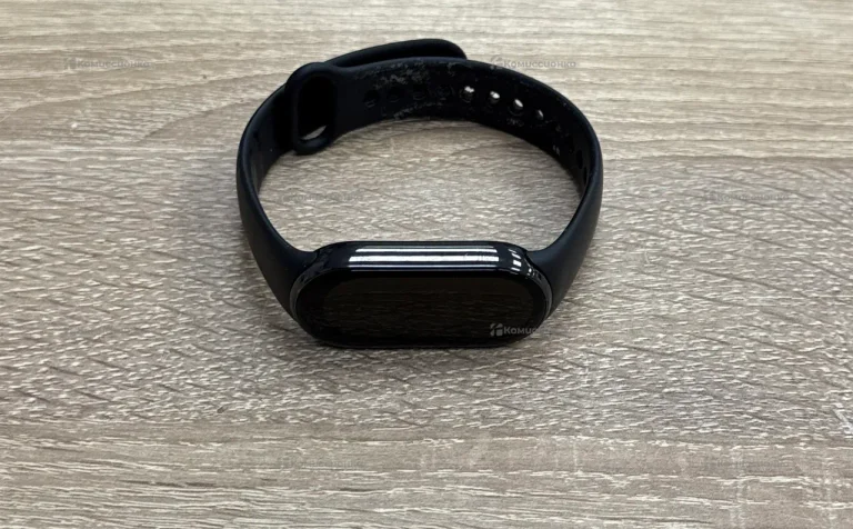 Часы  Xiaomi band 8