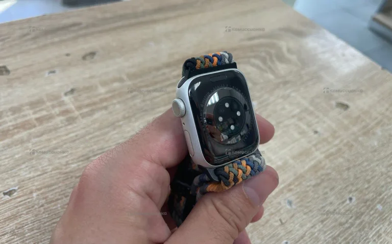 Часы  Apple Watch Series 8 41 mm