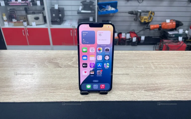 Apple iPhone 13 4/128 ГБ