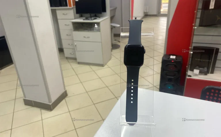 Часы  Apple Watch SE 40mm a2351