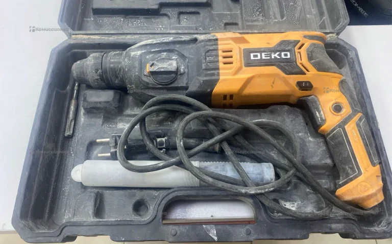 Перфоратор сетевой DEKO DKH950W