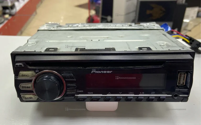 Автомагнитола  pioneer DEH-1700UB