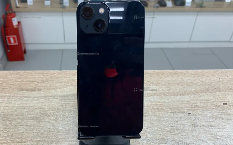 Apple iPhone 13 4/128 ГБ