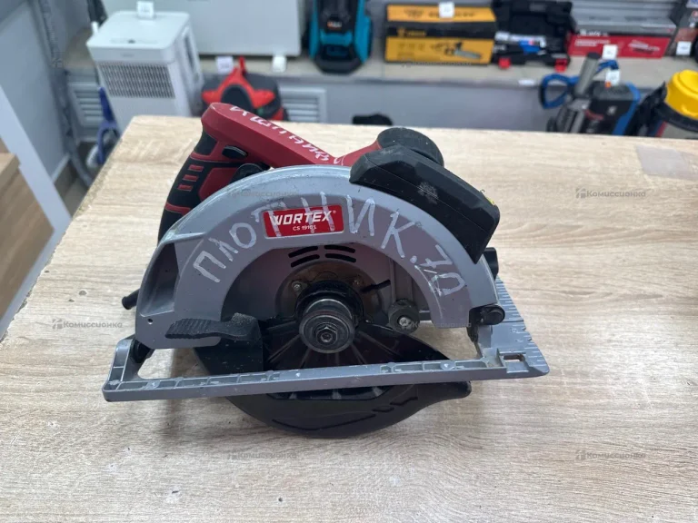 Дисковая пила Wortex CS 1916L