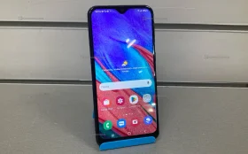 Samsung Galaxy A40 4/64 ГБ