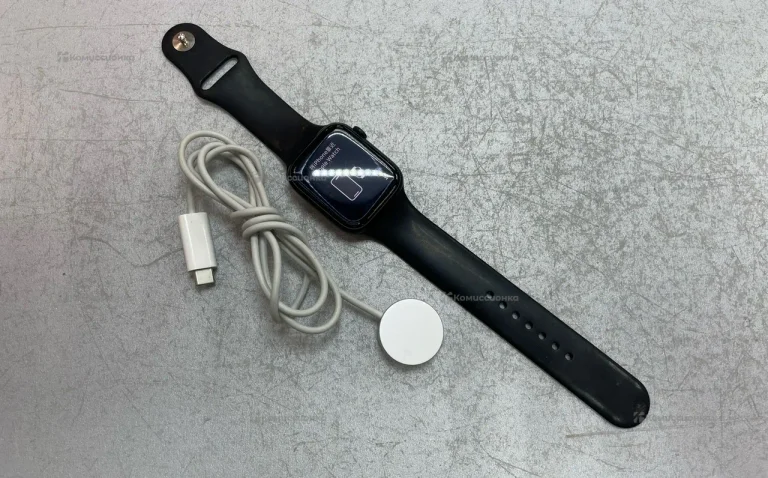 Часы  Apple Watch 8 45mm