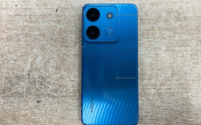Infinix Smart 7 3/64 ГБ