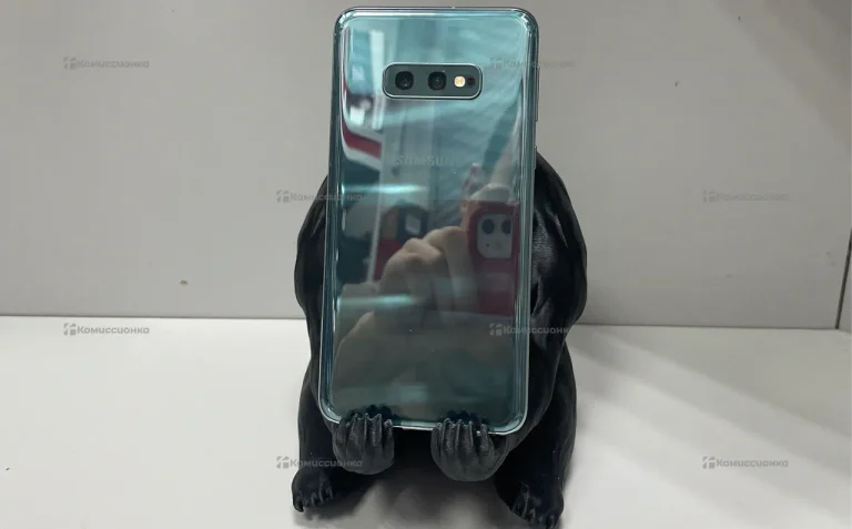 Samsung Galaxy S10e 6/128 ГБ