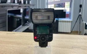 Купить Вспышка Nikon SpeedLight SB-700 б/у , в Новокуйбышевск Цена:3500рублей