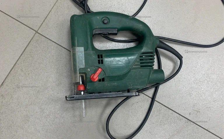 электролобзик Bosch 470w