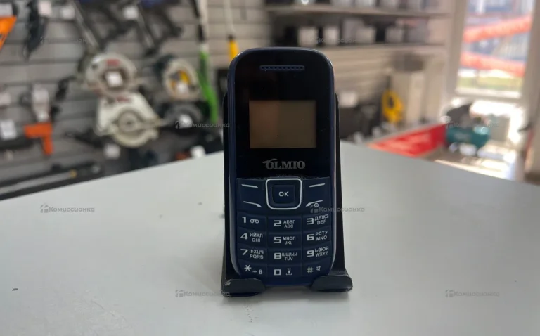 Сотовый olmeo A11