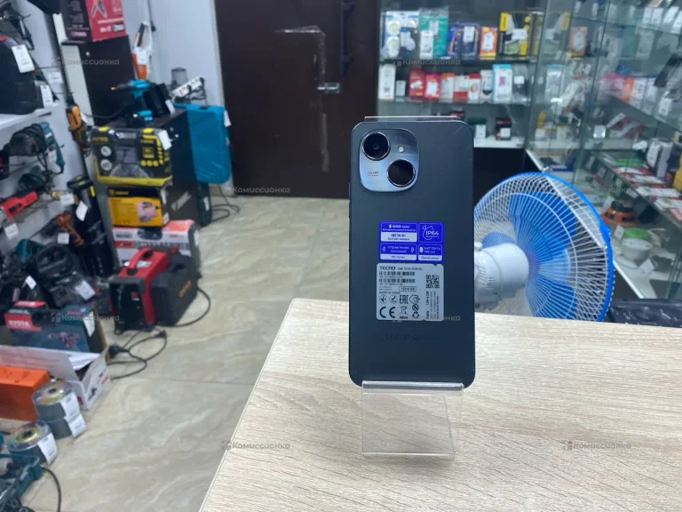 Tecno Spark 40C 4/128 ГБ