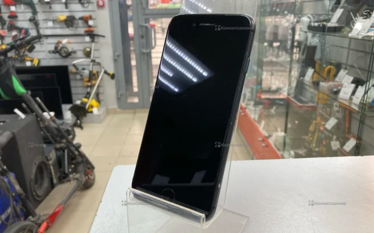 Apple iPhone 8 2/64 ГБ