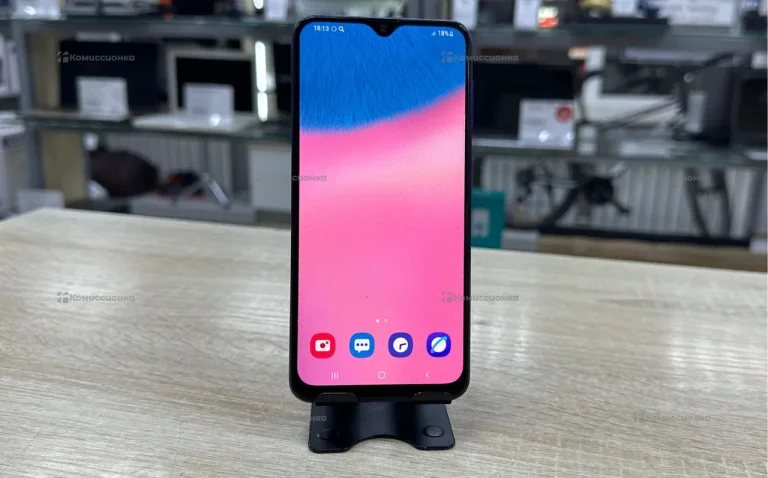 Samsung Galaxy A30s 4/64 ГБ