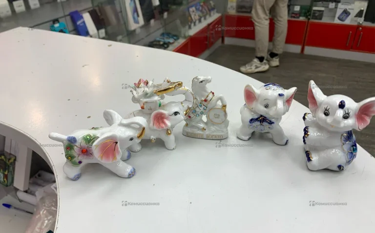 Статуэтки фарфор слон