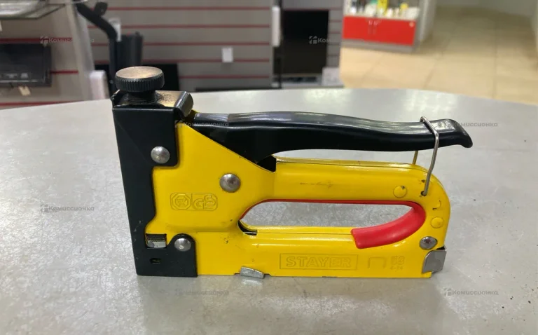 строительный степлер Stayer