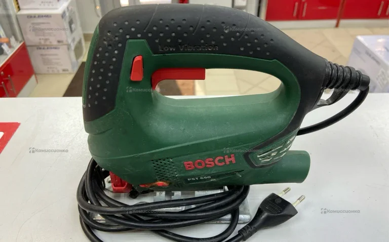 Электролобзик Bosch PST 650