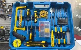 Шуруповёрт Makita rep. Битами