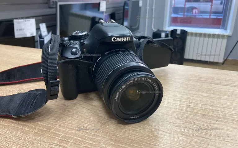 Фотоаппарат  NIKON EOS 600D