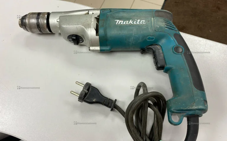 Дрель makita DP4010