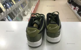 Кроссовки Nike 42р