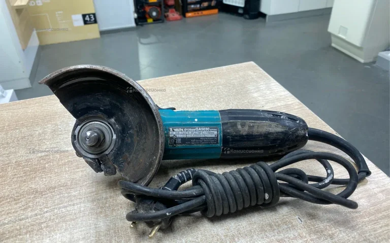 УШМ makita GA5030