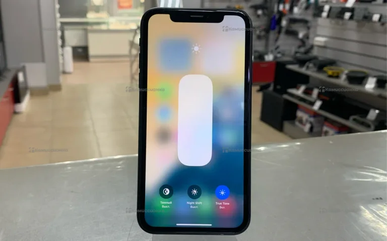 Apple iPhone XR 3/64 ГБ