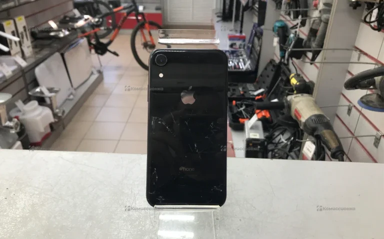 Apple iPhone XR 3/64 ГБ