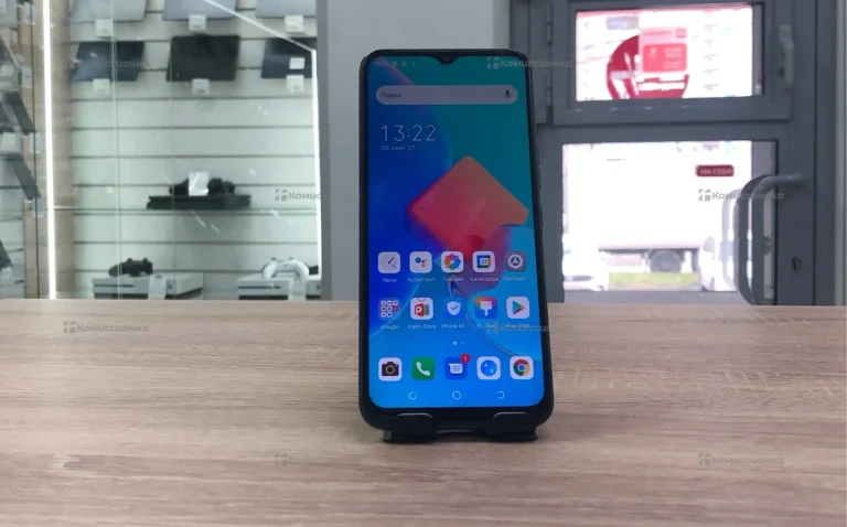 Tecno Spark 8C 4/64 ГБ