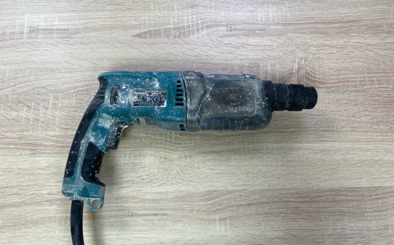 Перфоратор Makita HR2470