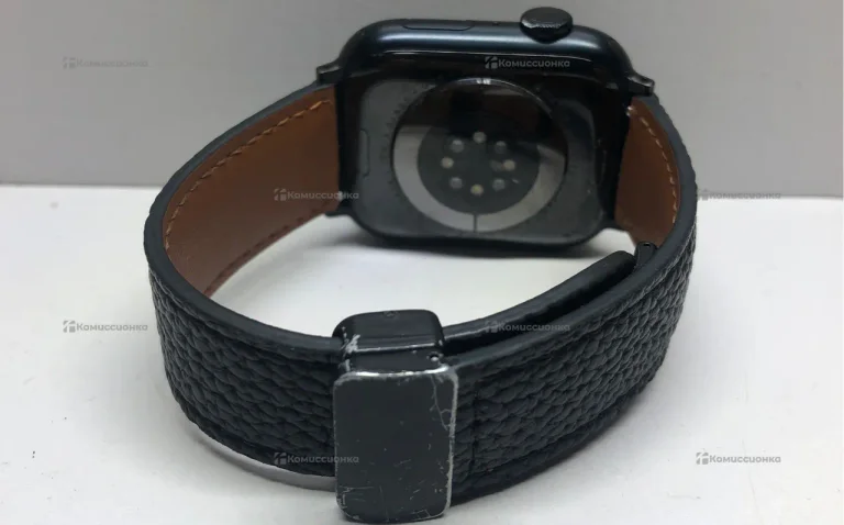 Часы  Apple Watch 7 45 mm