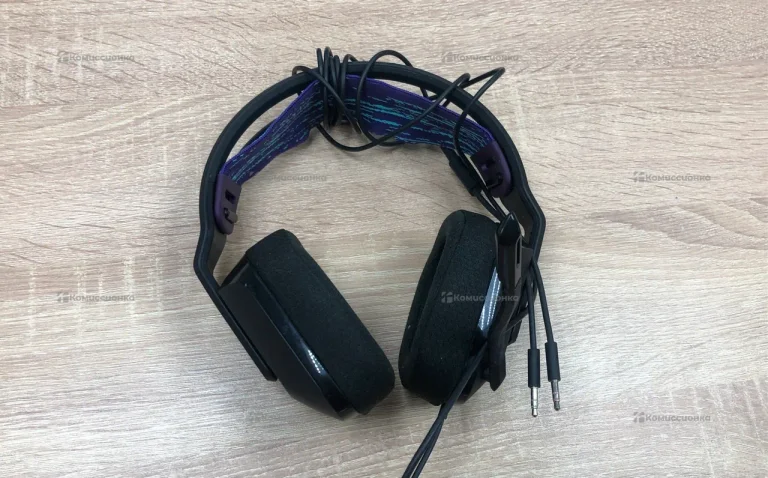 Полноразмерные наушники Logitech G335