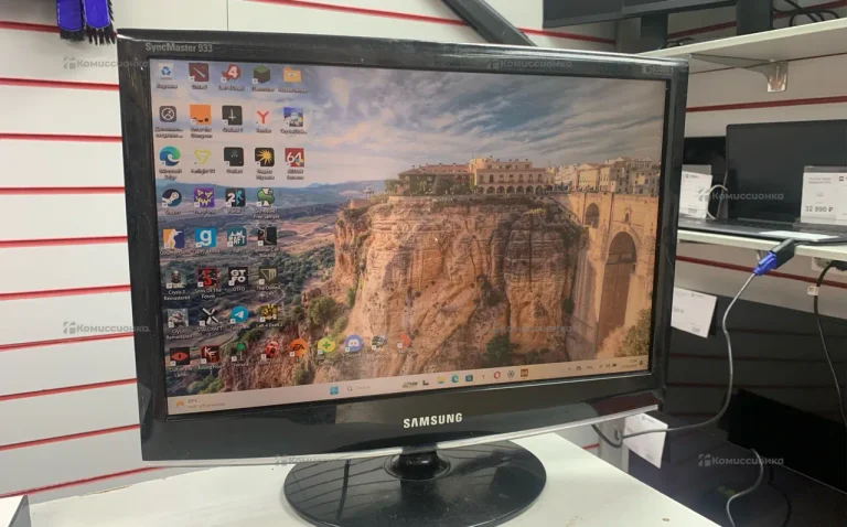 Samsung SyncMaster 933NW