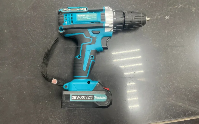 дрель-шуруповерт Makita (реплика)