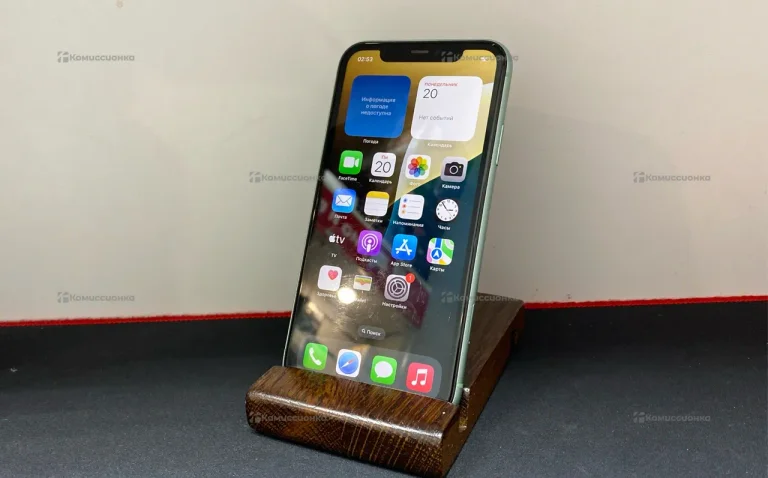 Apple iPhone 11 4/64 ГБ