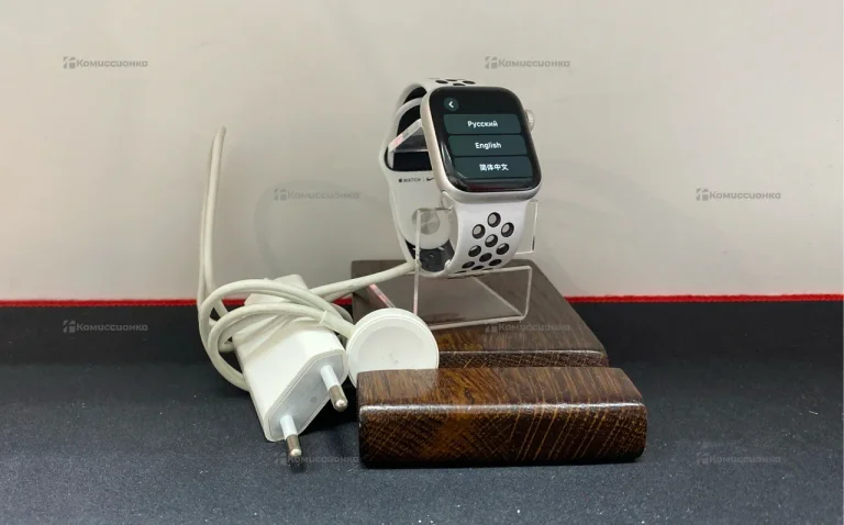 Часы  Apple Watch Series 4 40mm