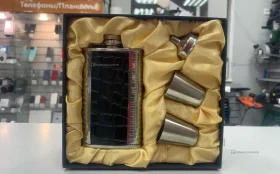 Подарочный набор фляга и 4 стопки